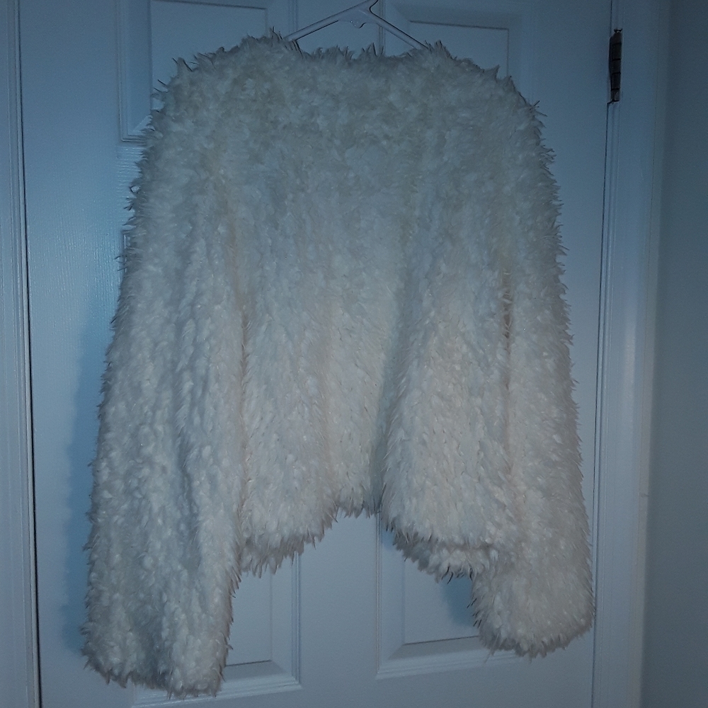 Faux fur crop jacket(OFF WHITE)